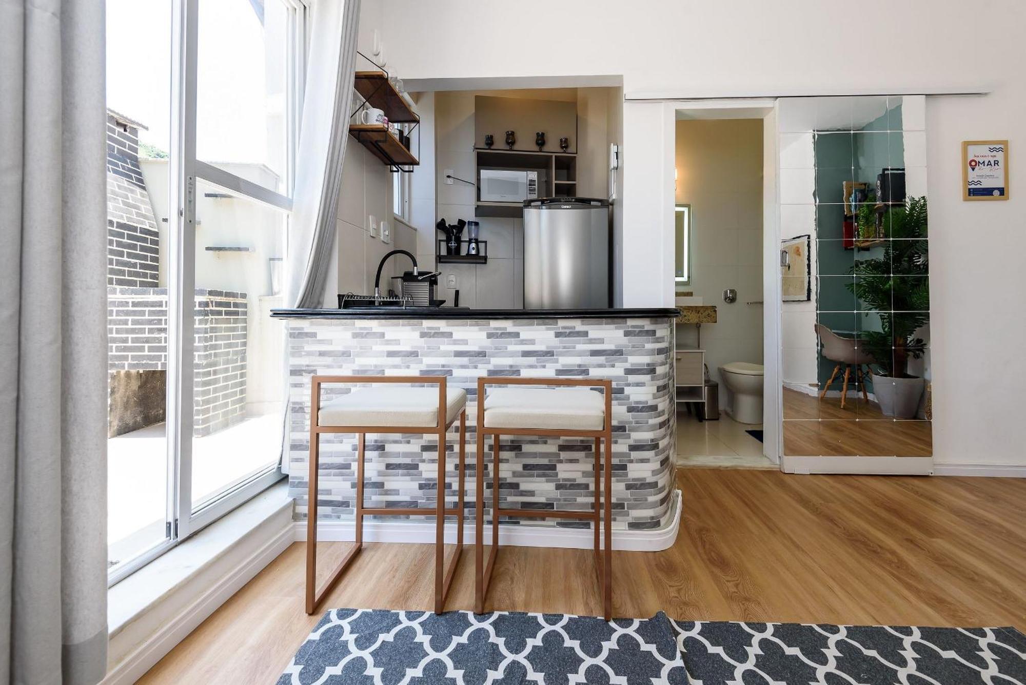 Apartamento Cobertura C/ Varanda A 300m Da | Lm 82/c01